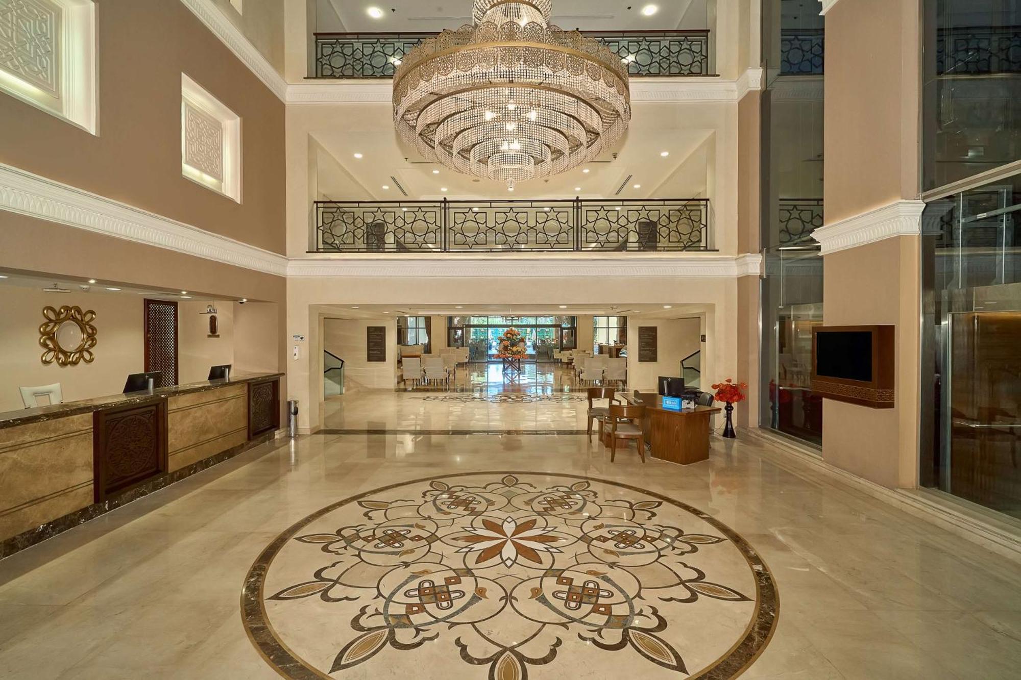 Hilton Alexandria King'S Ranch Hotel King Mariout Exterior foto Lobby